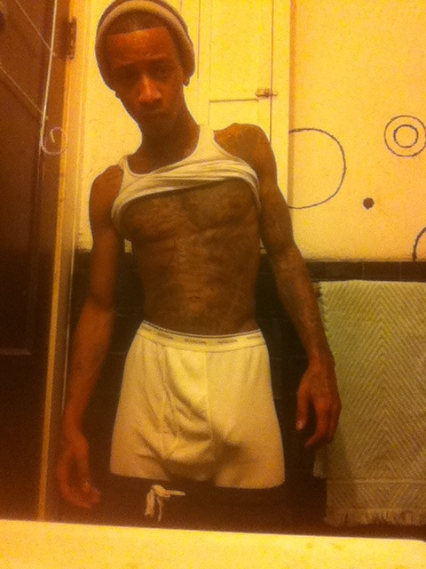 dbone27:  fuckmyassbby:  I THINK I’M IN LOVE…!! I TOTALLY LOVE  TAETHEDOUG 