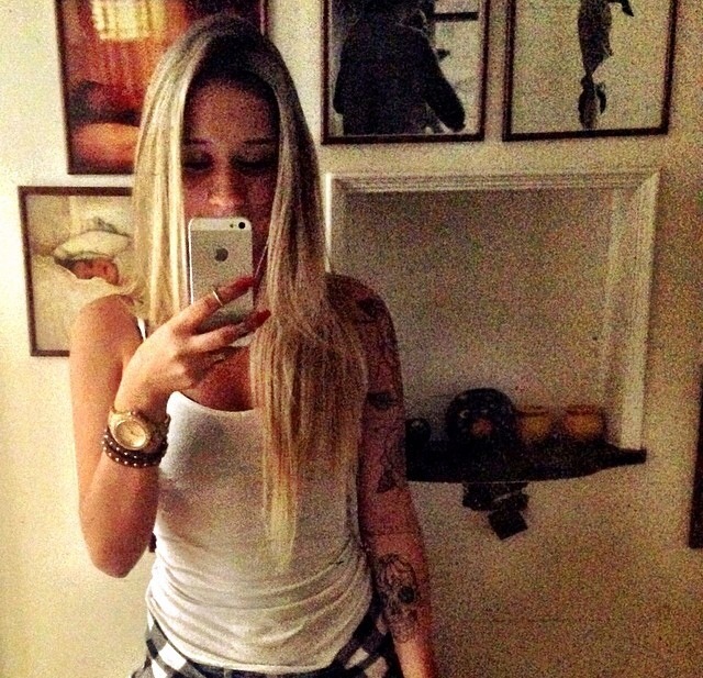 surfistadejah:  #girl