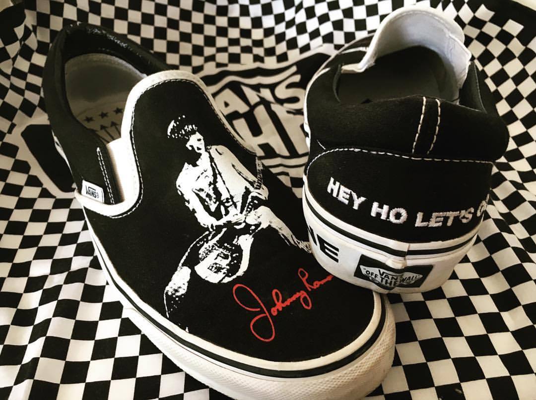 vans johnny ramone vans johnny ramone