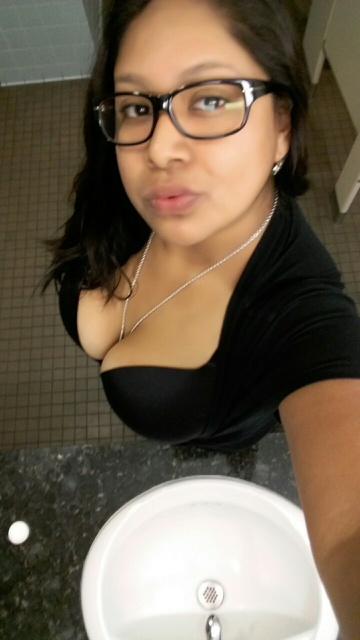 hubb99:  lovely-voluptuous:  Had a lil fun yesterday at work 😜💋 #Ms.Lovely