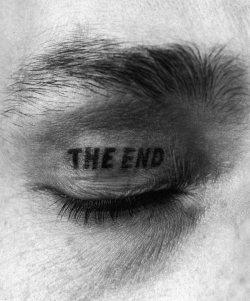 beyondthewater:  pikeys:  The End (Detail), 1981-1997 by Timm Ulrichs  ⭐