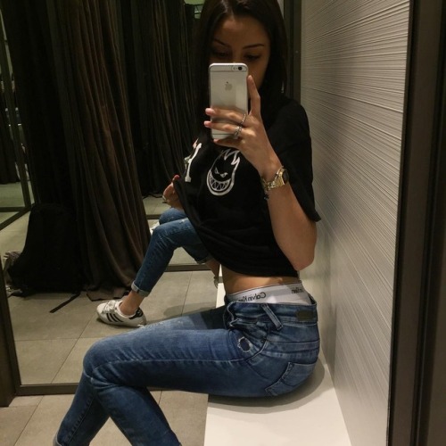 http://streetgrl.tumblr.com/post/159056729552