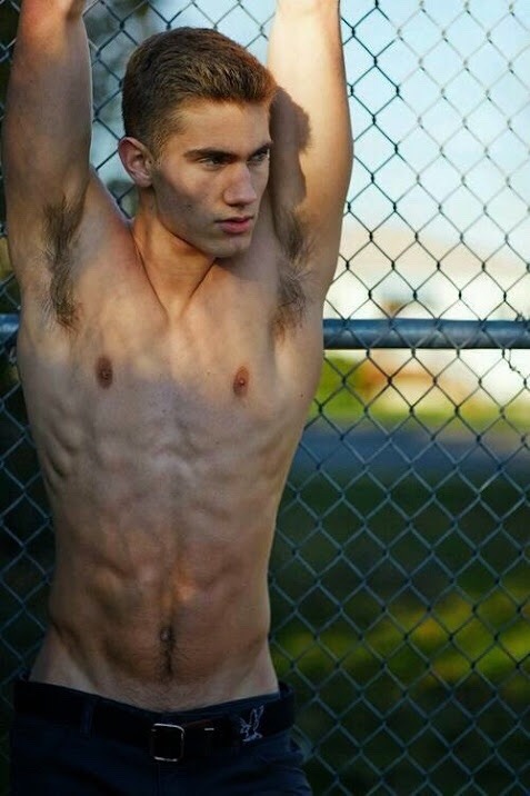 gayboy-11:  For some of the sexiest guys, and naked guys follow here: Gay Boys &amp;