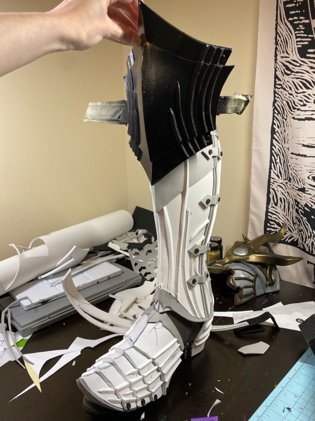 Big progress dump for my Dark Justiciar Shadowheart build teehee
patterns are from @/madsfive on IG! everything is high 