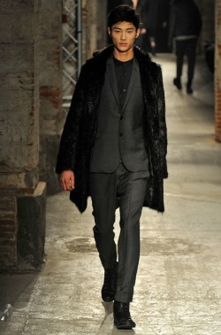 theasianmalemodel:Byeon Woo Seok for Messagerie FW15 | Pitti Uomo, Florence