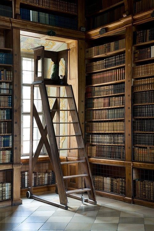 obsessedbystrawberry:  Well … there wasn’t enough space in the room for all the
