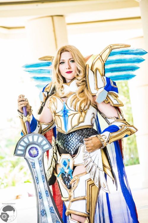 queens-of-cosplay: Challenge Mode Gold PaladinCosplayer: 9Lives Cosplay Photographer: Travis Photogr