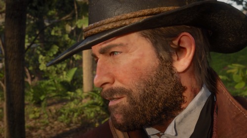 It may seem I took these photos in 5 different playthrough but I swear I just keep changing his look