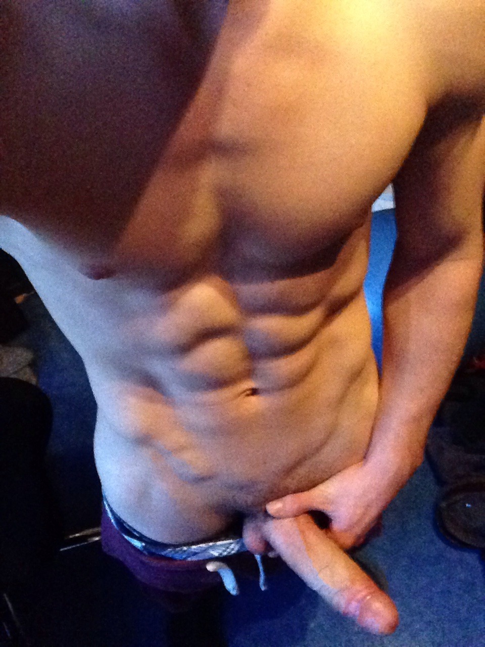 erikjuh91new:  Horny afternoon. Yes. 