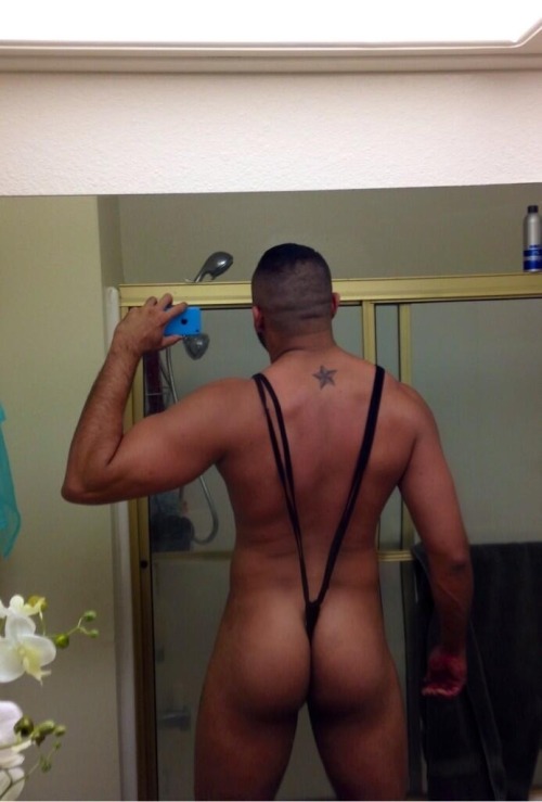 dethickness:  http://dethickness.tumblr.com/archive    