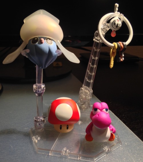 Medicom UDF Baby Yoshis!Couldn’t resist picking up these tiny guys! Also got some Tamashii Stage Act