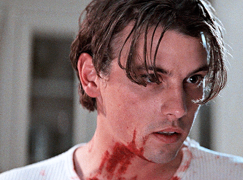 designforliving: Billy + blood Scream (1996) dir. Wes Craven