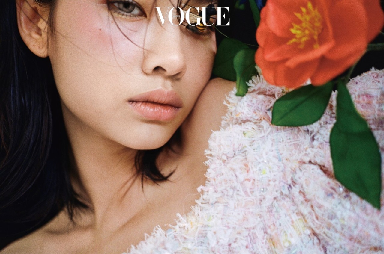 f on X: hoyeon jung in chanel for vogue korea (july 2021) photographed by  hyea w. kang  / X