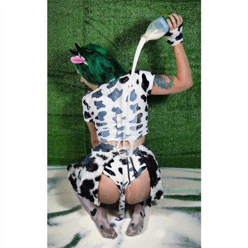 💚Got milk? Got cream?💦✨Black Friday s@l3 still on✨(Saucy dm for 1 liker/commenter) 🥰 IM SHADOW BANNED SO PLS LIKE/SAVE🥰 (at The Farm) https://www.instagram.com/p/CIILhJ-FDqq8vqhaZCdMW8o3PbUvduHxW3nklQ0/?igshid=jyrkyfizfwcw