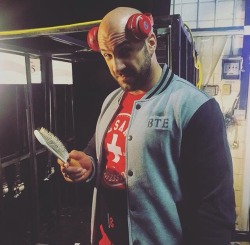 unstablexbalor:  wwe:  @wwecesaro has no