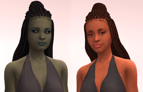 I love @aharris00britney hairstyles and I love how maxismatch they are. I use Dahlia hair a lot, so 