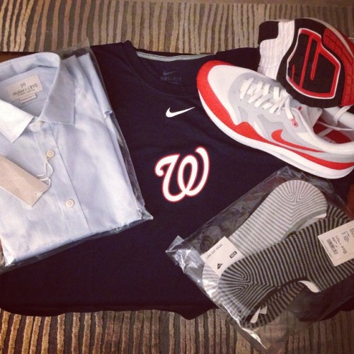 She knows me best!! Thanks for the gifts B! #hughandcrye #nationals #curlyw #noshow #uniqlo #nike #airmaxone #lunar #essentials by frankandbeans http://ift.tt/1qE08TL