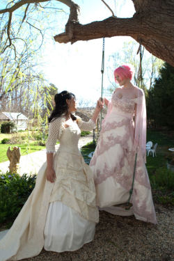 mistress-maya:  raggedyanne:  (Anli &amp; Laura’s Lesbian Gamer Geek Weddingから)   *gasp* That’s perfect!! Everything about this couple and their wedding is so adorably gorgeous!!