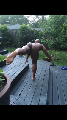 kingdomofjag:  Yoga anyone??? 😈🙆🏾‍♂️🙋🏾‍♂️