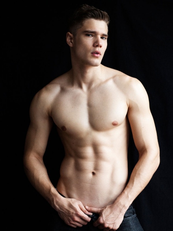 nicemale:  David Martins