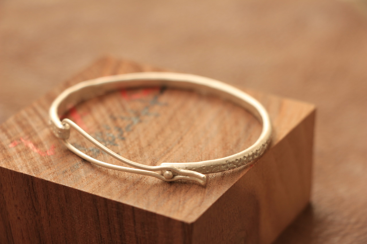 【Bohemian Bangle】
Material: silver925, silver950