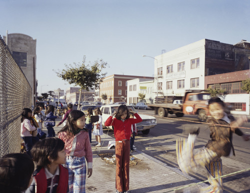 A slide show of Janet Delaney’s photographs of San Francisco’s South of Market neighborhood: 
