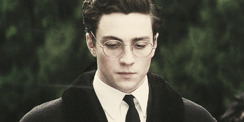 samclaflean: Harry: “How come she married him? She hated him!” Sirius: “Nah, she didn’t.”