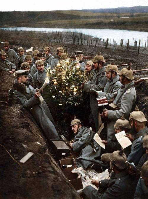 greatmilitarybattles:German Infantrymen Celebrate Christmas, World War One.