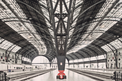 wnq-writers:thedesigndome:Respect the Architecture by Franck BohbotBrooklyn-based, French artist Fra
