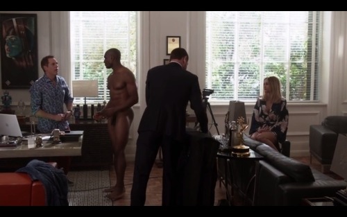 nudialcinema: Devonric Johnson nudo in “Ray Donovan” (ep. 4x06)