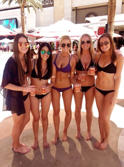 barelybikinis:Awesome Girls Every single one is amazing in their own way.