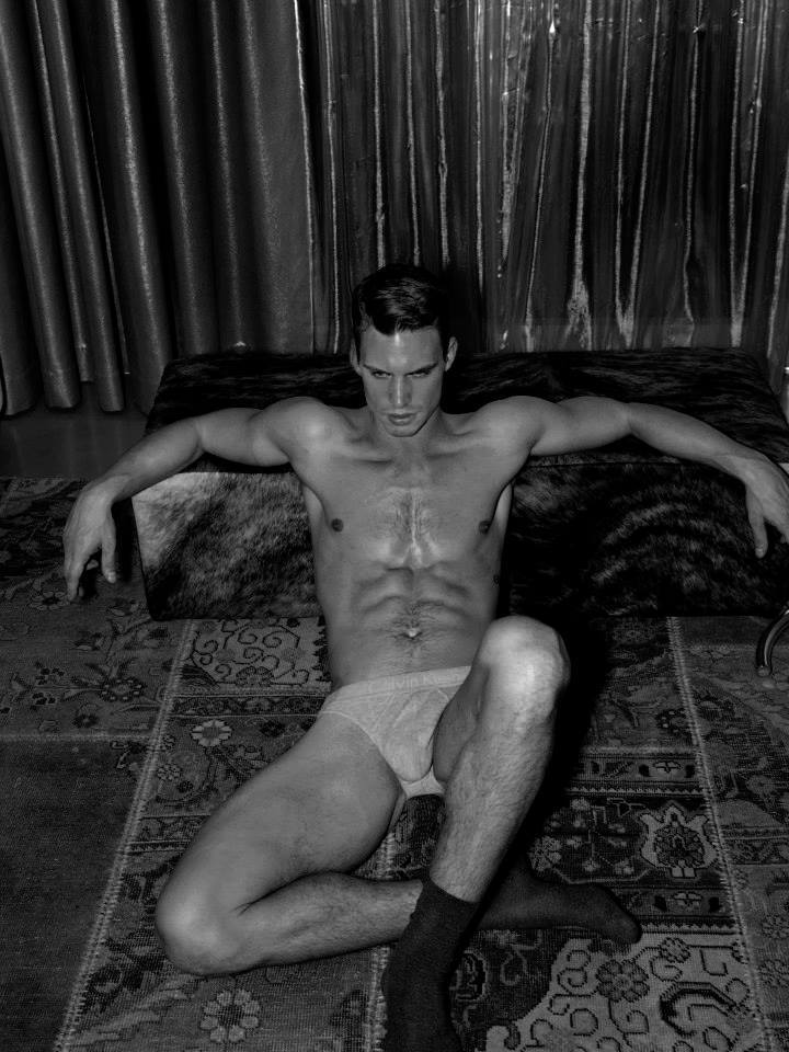 handsomemales:  jeff thomas by tony duran 