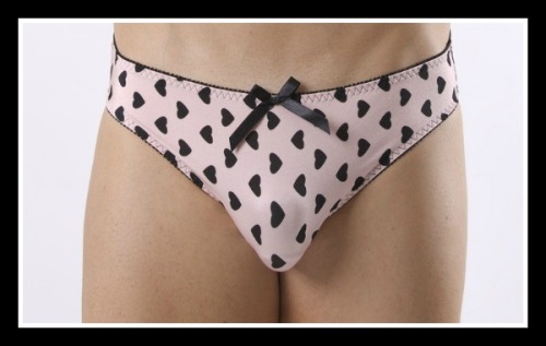 glamboyl:For Belize. I know how much you love hearts &amp; bows!