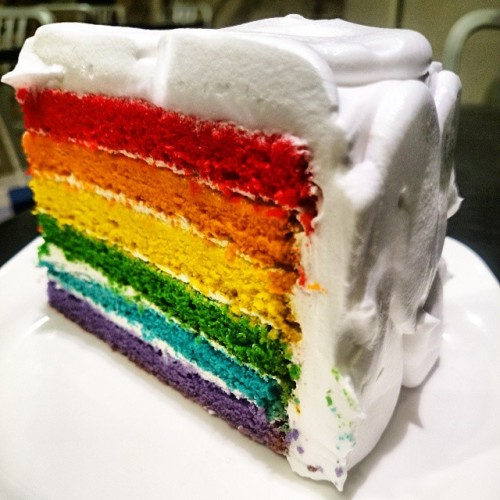 When Life’s need some color, eat #RainbowCake 😍😍😍 #dessert #cake #Dean&Deluca