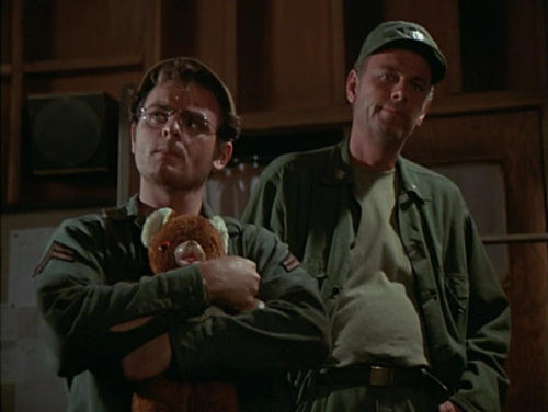 Earliest appearances of Radar’s bear. #1: “I Hate a Mystery,” s01e10. #2: “Major Fred C. Dobbs,” s01