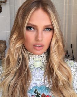 vicsecretmodels:  Romee Strijd 