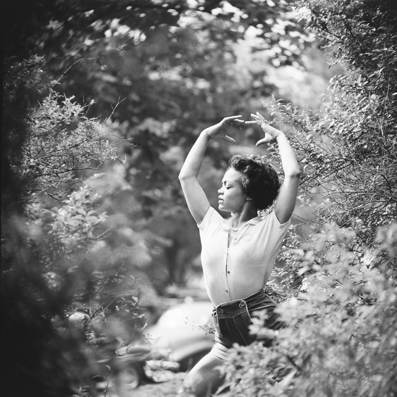 goldenphotoarchive:    Eartha Kitt by Gordon Parks, 1952.