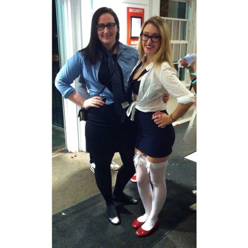 kitten-chloe: #tbt to Halloween with the beautiful @Maegan_Jarvis (at Brubacher Hall)