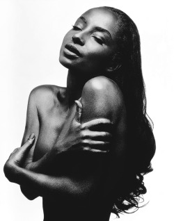 24kblk:  folasade adu by albert watson for love deluxe, ‘92. 