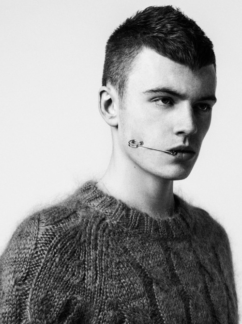 fahrenheithommes:  Jake Shortall | Ph: Thomas Goldblum 