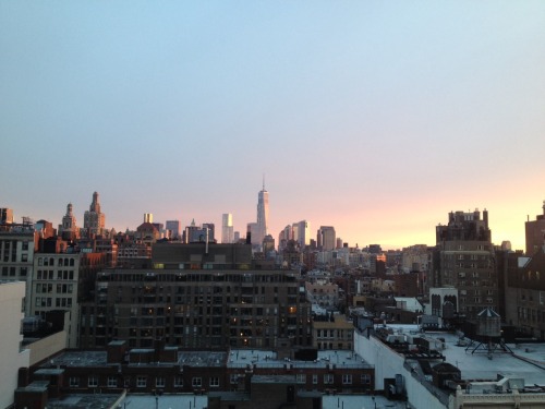 minimalistic-future:  NYC magic hour 