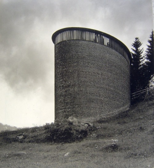 subtilitas:Peter Zumthor - Saint Benedict Chapel, Sumvitg 1988. Amazing photographs by Hans Danuse