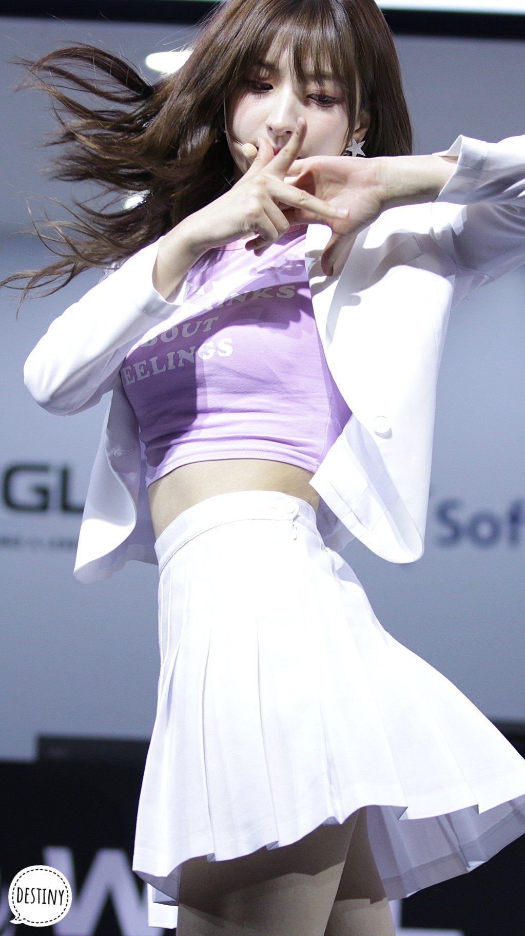 perving on female kpop