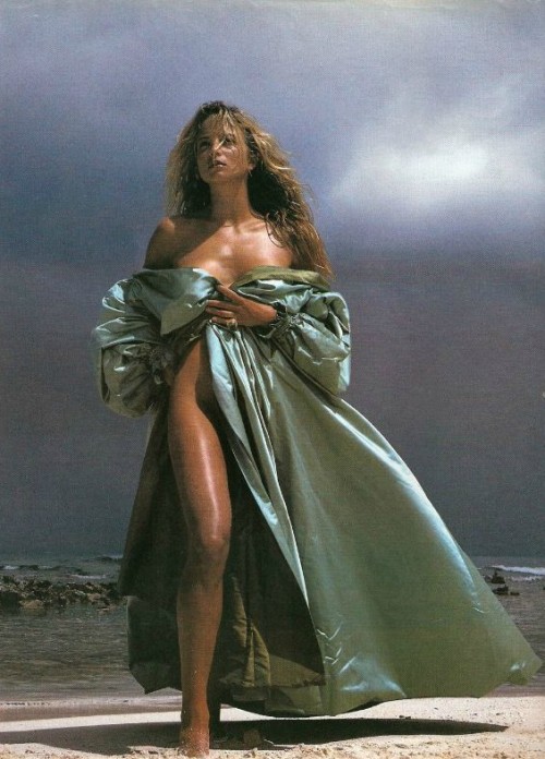 the-original-supermodels: Sea Worthy - Allure US (1991)Rachel Williams by Fabrizio Ferri