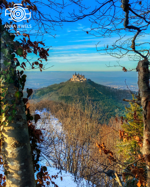 Hohenzollern Castle - Germany (by Anna Jewels (@earthpeek)) https://www.instagram.com/earthpeek/ 