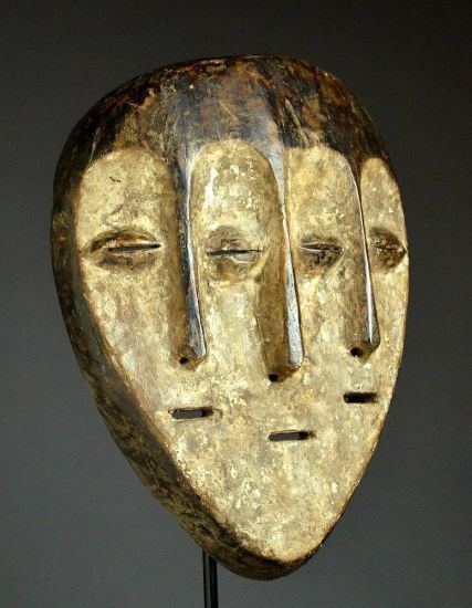newguineatribalart:Antique tribal mask Leda people Africa