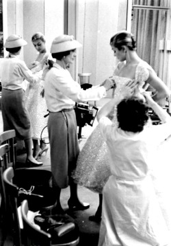 theniftyfifties:  Coco Chanel and Jean Patchett during a fitting, circa 1950-1951.  