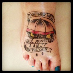 readytogogetmeoutofmymind:  My Steel Train tattoo is complete! I’m so happy with it. 