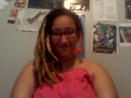 Selfie because i finally hit 200 followers :3