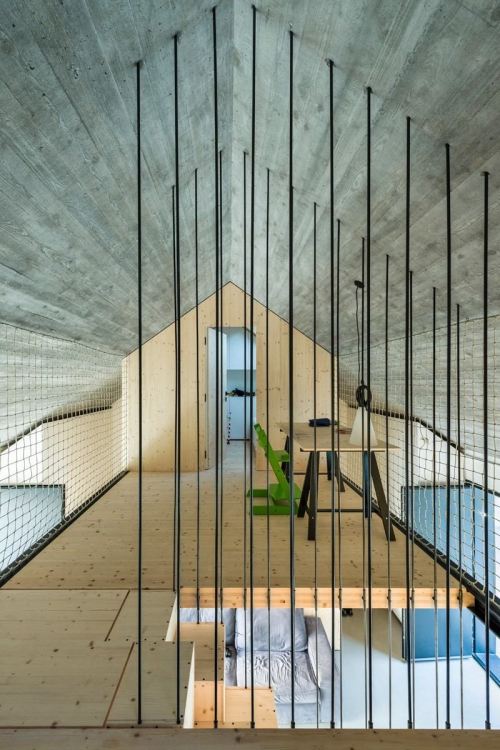 artchiculture:  designed by dekleva gregorič arhitekti | Karst, Slovenia More pictures: http://bit.ly/12Vj5bP
